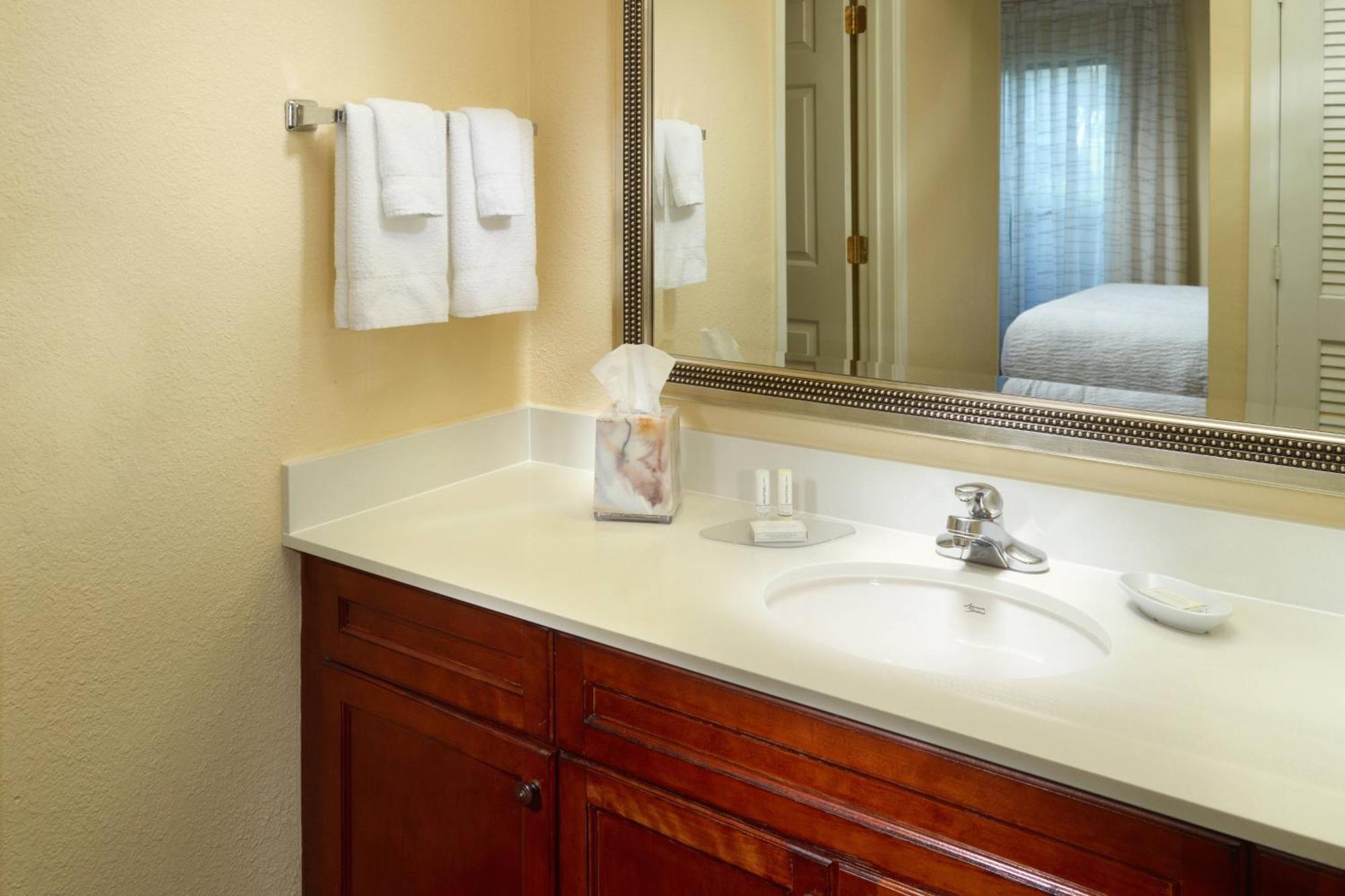 Residence Inn By Marriott Nashville Airport Экстерьер фото